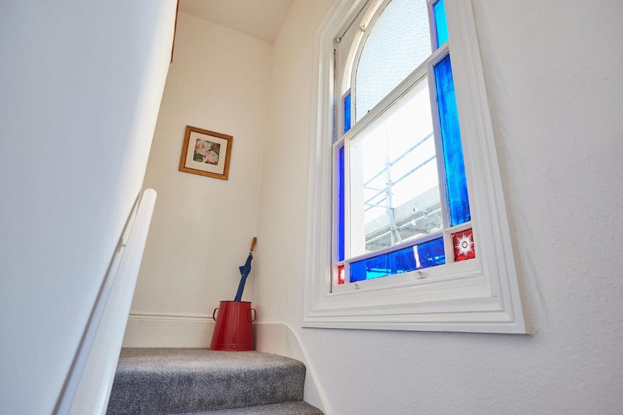 Beautiful Sea View Apartment In St Leonards On Sea Buitenkant foto